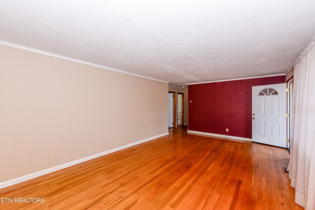 242 Fairview School Circle, Maryville, TN 37803