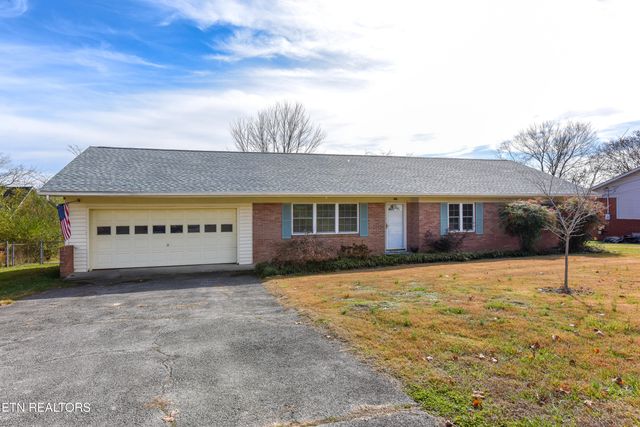 242 Fairview School Circle, Maryville, TN 37803
