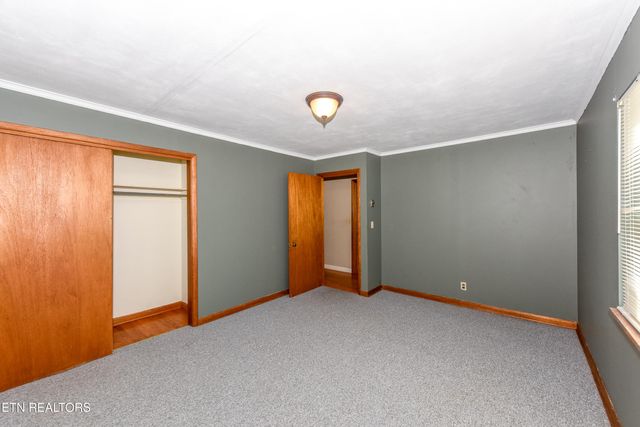 242 Fairview School Circle, Maryville, TN 37803