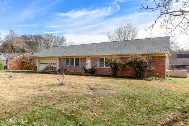242 Fairview School Circle, Maryville, TN 37803
