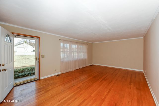 242 Fairview School Circle, Maryville, TN 37803