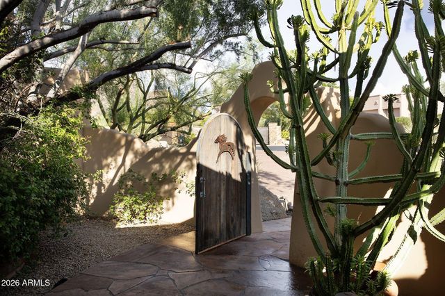 24200 N ALMA SCHOOL Road 5, Scottsdale, AZ 85255