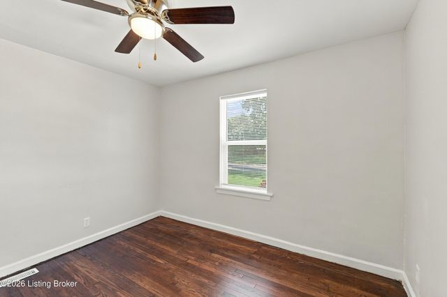 2315 Briargate Ave, Louisville, KY 40216