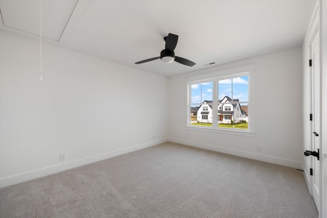 2817 Canfield Dr, Murfreesboro, TN 37128