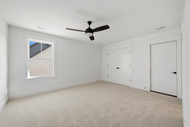 2817 Canfield Dr, Murfreesboro, TN 37128