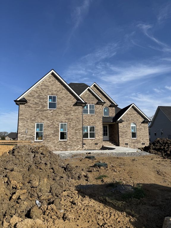 2817 Canfield Dr, Murfreesboro, TN 37128