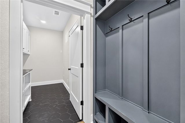 7 Ging Lane, Bella Vista, AR 72714