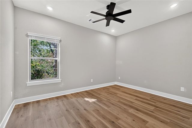 7 Ging Lane, Bella Vista, AR 72714