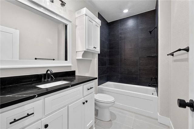 7 Ging Lane, Bella Vista, AR 72714