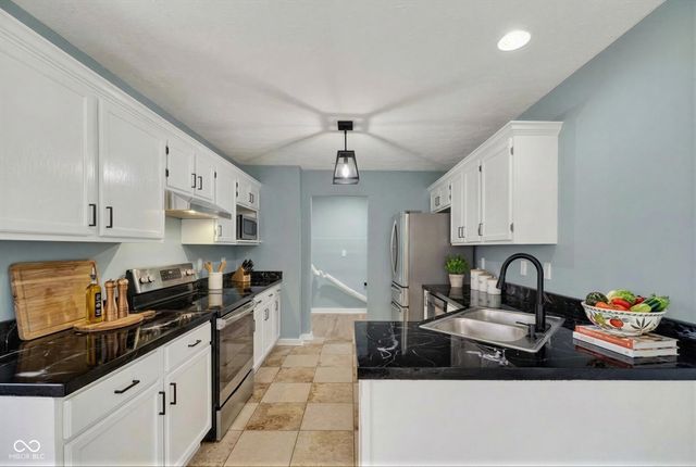 4668 Falcon Run Way, Indianapolis, IN 46254