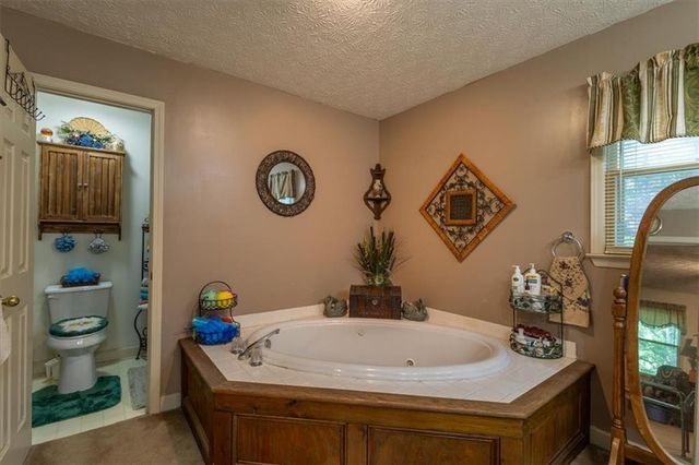 2033 Peeksville Road, Locust Grove, GA 30248