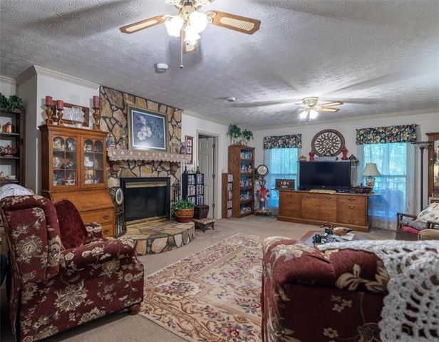 2033 Peeksville Road, Locust Grove, GA 30248