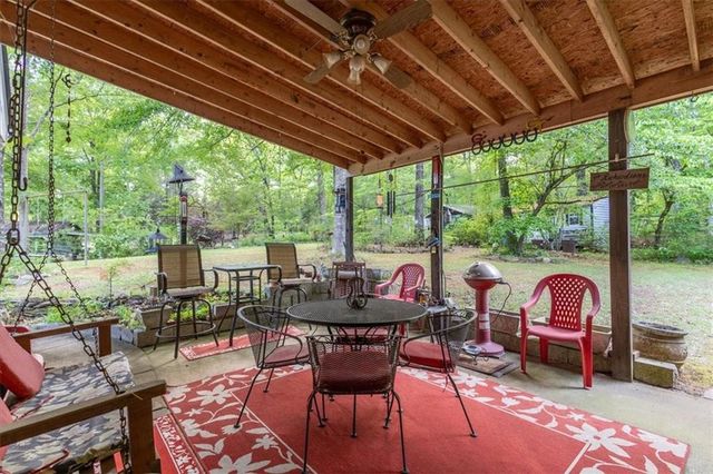 2033 Peeksville Road, Locust Grove, GA 30248