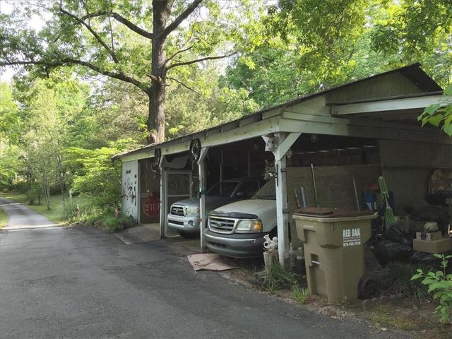 2033 Peeksville Road, Locust Grove, GA 30248