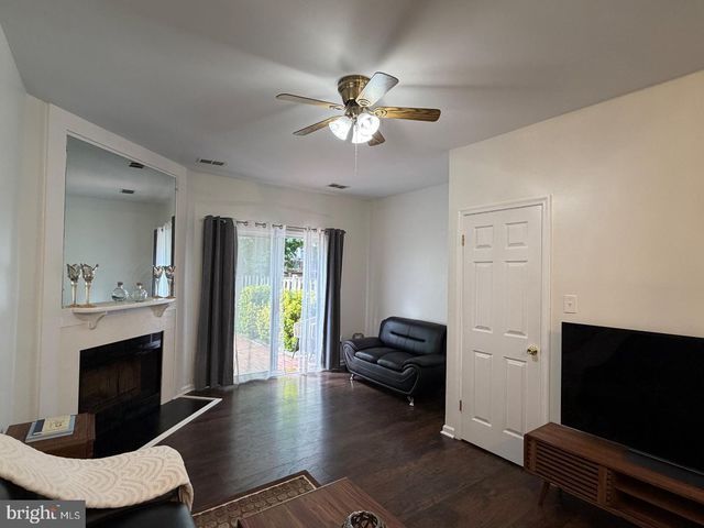 2121 WHISPER WAY, Reston, VA 20191
