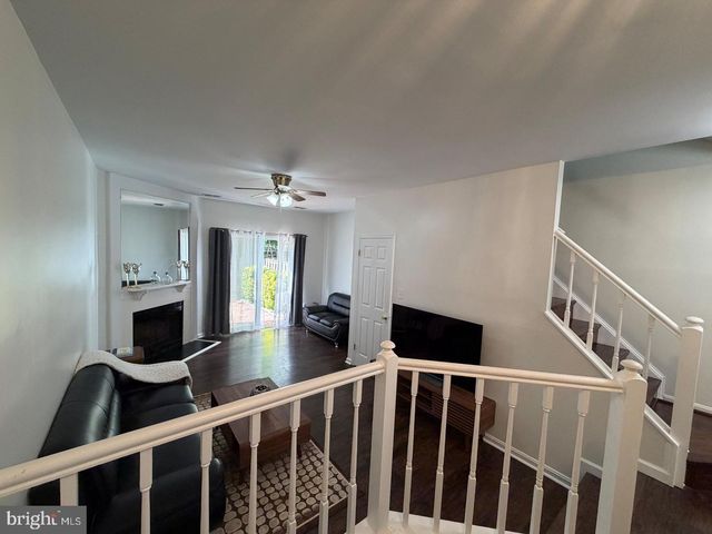 2121 WHISPER WAY, Reston, VA 20191
