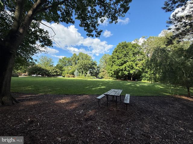 2121 WHISPER WAY, Reston, VA 20191