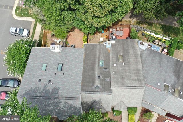 2121 WHISPER WAY, Reston, VA 20191