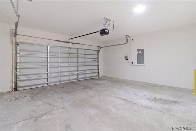3592 N Burroughs Path, Beverly Hills, FL 34465