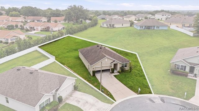 3592 N Burroughs Path, Beverly Hills, FL 34465
