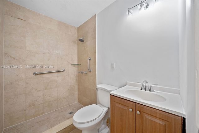 360 NW 179th Ter, Miami Gardens, FL 33169