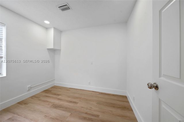 360 NW 179th Ter, Miami Gardens, FL 33169