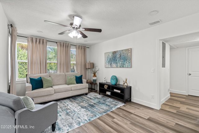 805 GARTH Avenue, Jacksonville, FL 32205