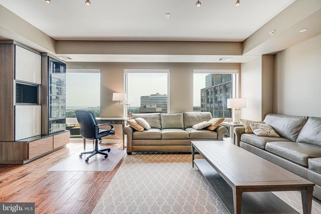 1111 19TH ST N #2703, Arlington, VA 22209