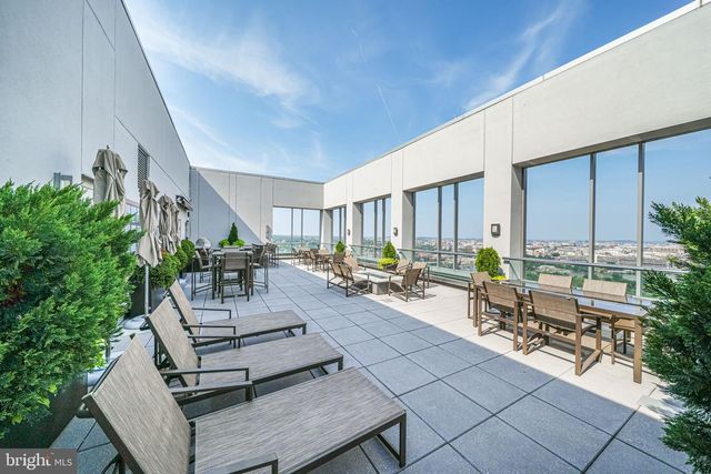 1111 19TH ST N #2703, Arlington, VA 22209