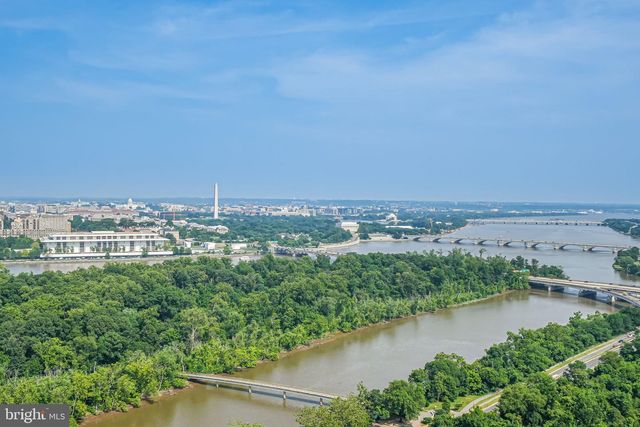 1111 19TH ST N #2703, Arlington, VA 22209