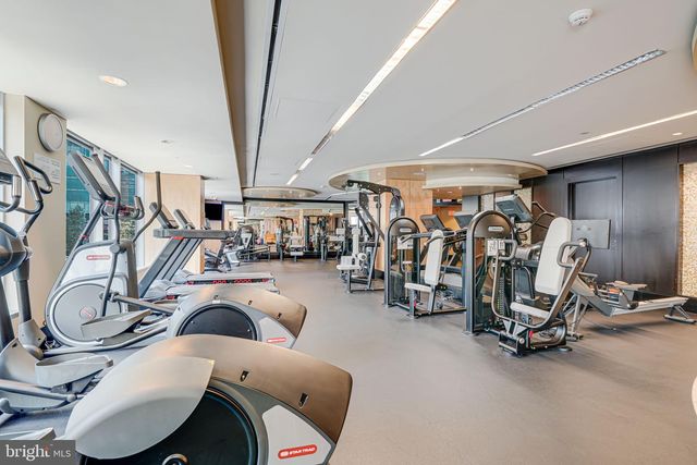 1111 19TH ST N #2703, Arlington, VA 22209