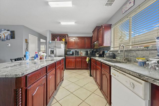 1818 Cedar Ridge Drive, Mesquite, TX 75181