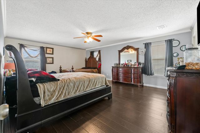 1818 Cedar Ridge Drive, Mesquite, TX 75181