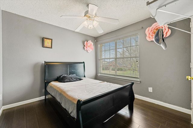 1818 Cedar Ridge Drive, Mesquite, TX 75181