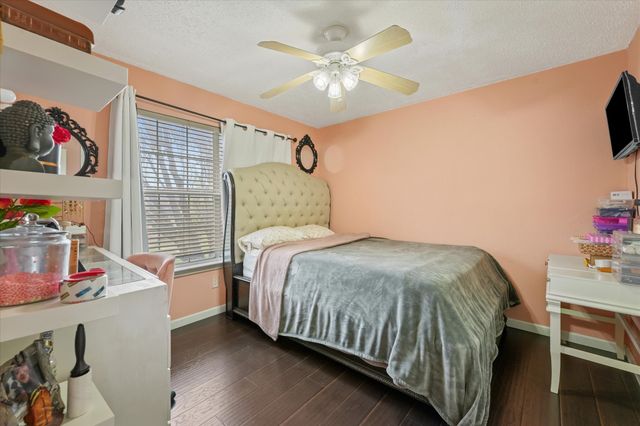 1818 Cedar Ridge Drive, Mesquite, TX 75181