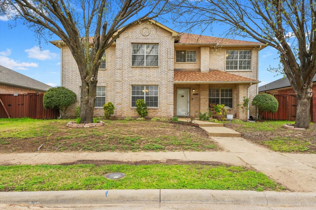 1818 Cedar Ridge Drive, Mesquite, TX 75181