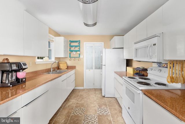 20947 RIDGE RD, Colonial Beach, VA 22443