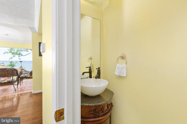 20947 RIDGE RD, Colonial Beach, VA 22443