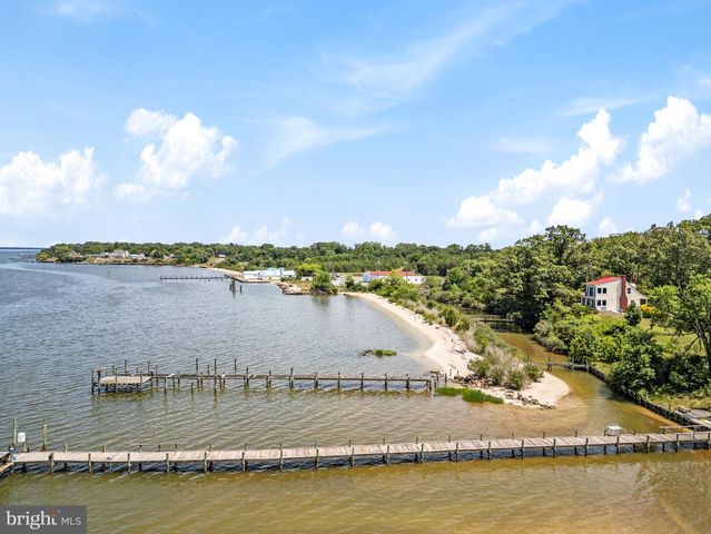 20947 RIDGE RD, Colonial Beach, VA 22443