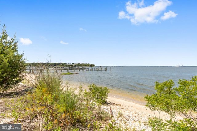 20947 RIDGE RD, Colonial Beach, VA 22443