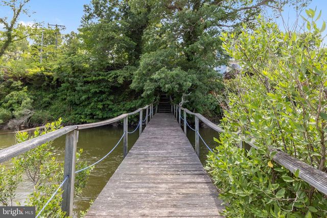 20947 RIDGE RD, Colonial Beach, VA 22443