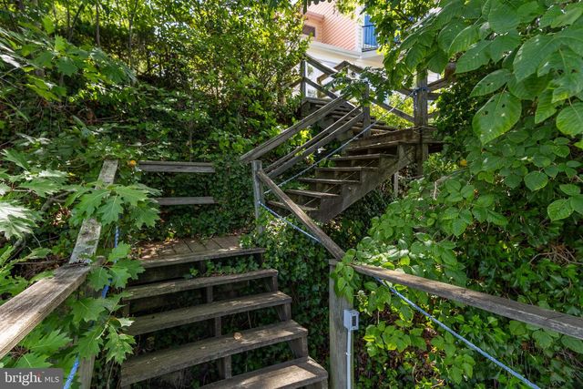 20947 RIDGE RD, Colonial Beach, VA 22443