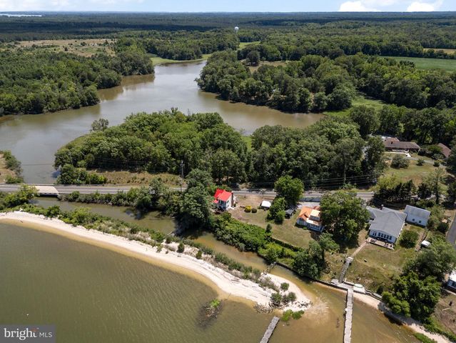 20947 RIDGE RD, Colonial Beach, VA 22443