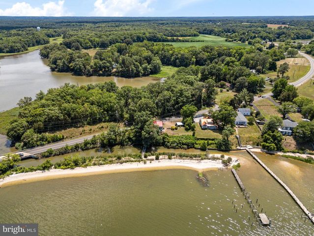 20947 RIDGE RD, Colonial Beach, VA 22443