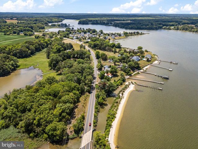 20947 RIDGE RD, Colonial Beach, VA 22443