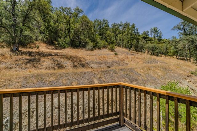 8531 Sheep Ranch Rd, Mountain Ranch, CA 95246