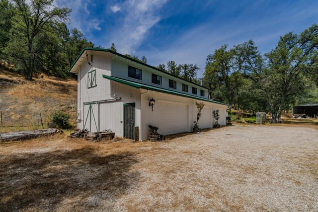 8531 Sheep Ranch Rd, Mountain Ranch, CA 95246