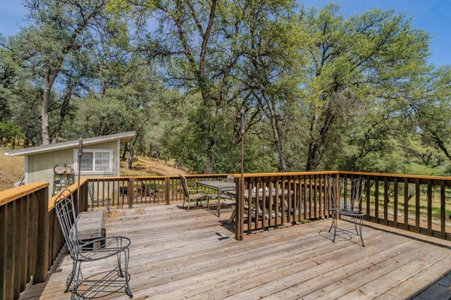 8531 Sheep Ranch Rd, Mountain Ranch, CA 95246