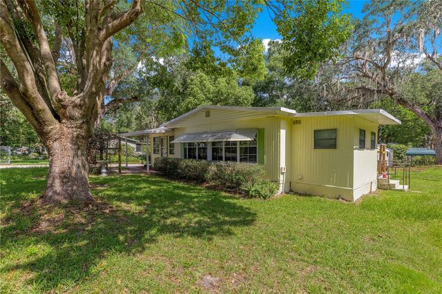 10495 SE 130TH LANE, Ocklawaha, FL 32179