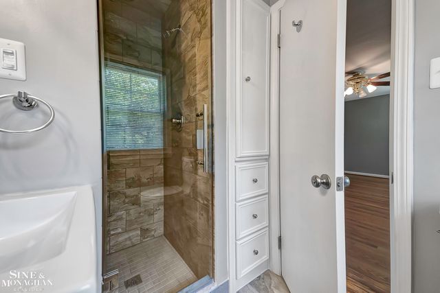 814 Harcourt Road, Grosse Pointe Park, MI 48230